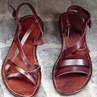 die Sandalette
