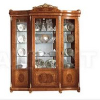 der Geschirrschrank